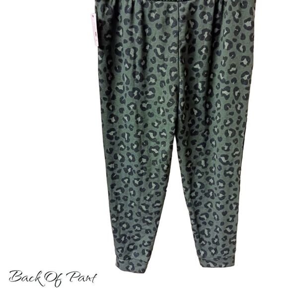 SECRET TRESURE Women's Leopard Print Soft Cuffed Sleep Or Lounge Wear. - Picture 8 of 13